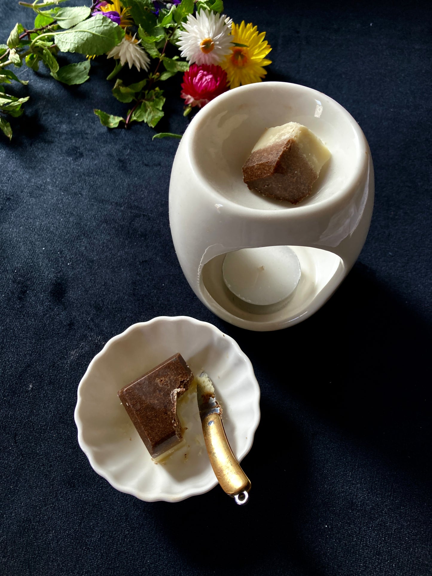 Incense wax melts