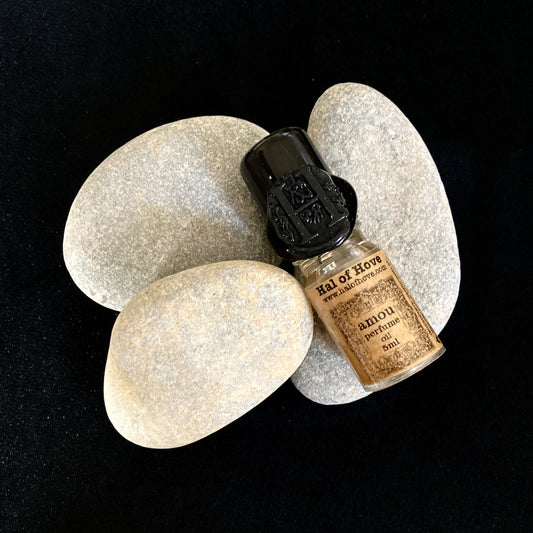 AMOU and D’OUD Perfume Oils